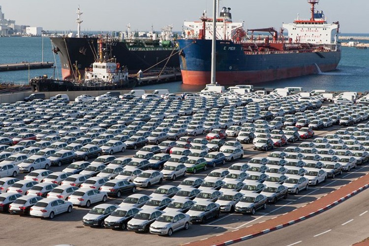 Kasımda en fazla ihracatı otomotiv endüstrisi gerçekleştirdi