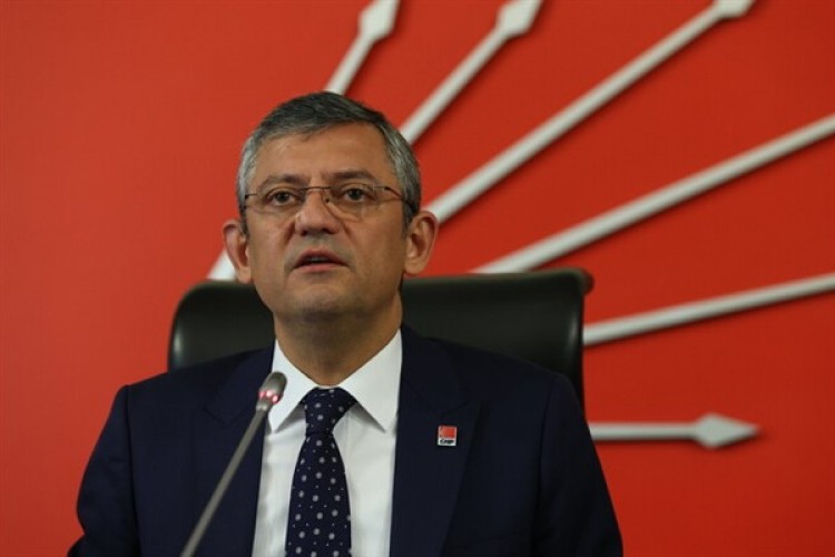 CHP Genel Başkanı Özel, Cemil Çöllü'yü andı
