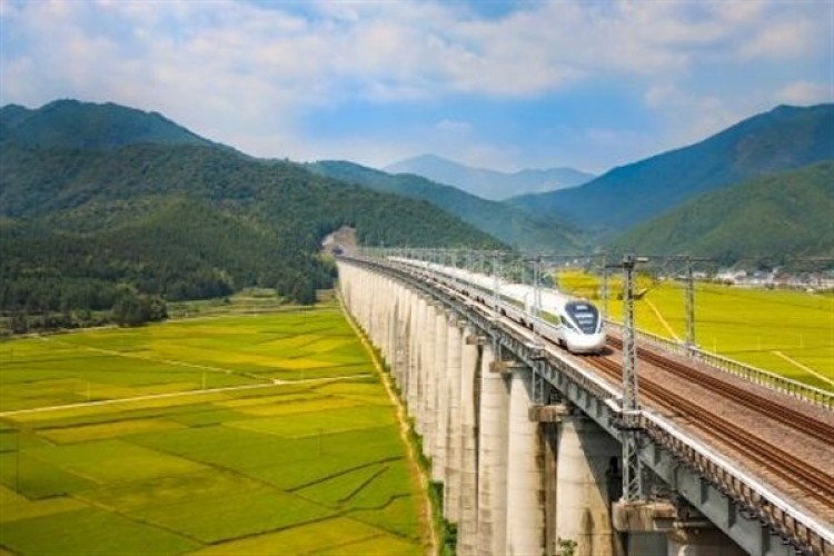 Xinjiang için 150'den fazla özel turistik tren hizmete girecek