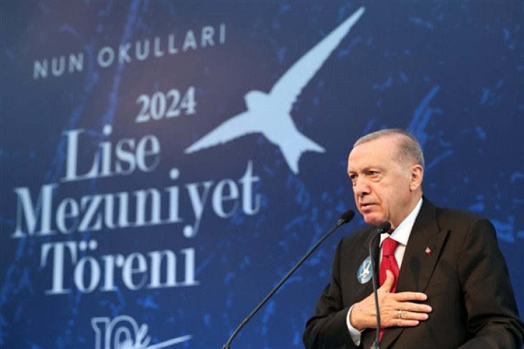 Cumhurbaşkanı Erdoğan, Nun Okulları'nın mezuniyet törenine katıldı