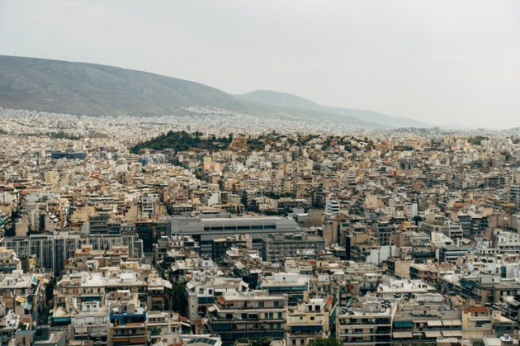 Yunanistan 'büyüme odaklı' altı günlük çalışma haftası getiriyor