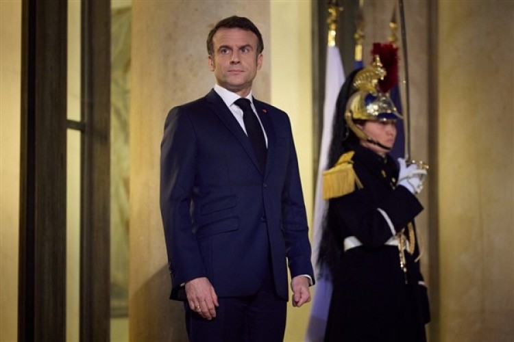 Macron: Ukrayna'nın direnmesine yardımcı olmak için çalışmaya devam edeceğiz