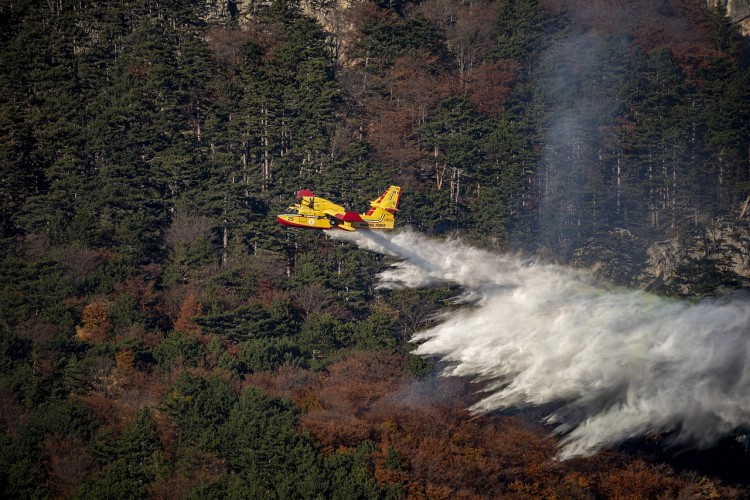 Bursa'daki orman yangınına müdahale devam ediyor