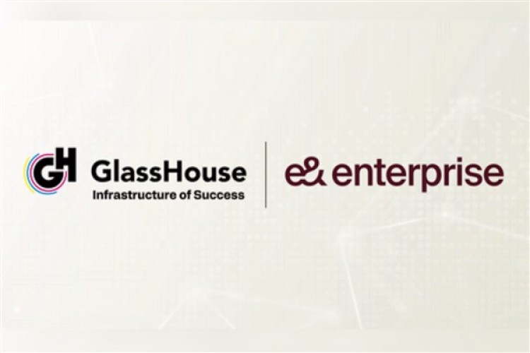 GlassHouse'un e& enterprise' e satışına ilişkin devir sözleşmesi imzalandı