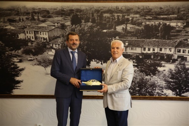 Başkan Bozbey: Bursa'yı bir bütün olarak görüyoruz