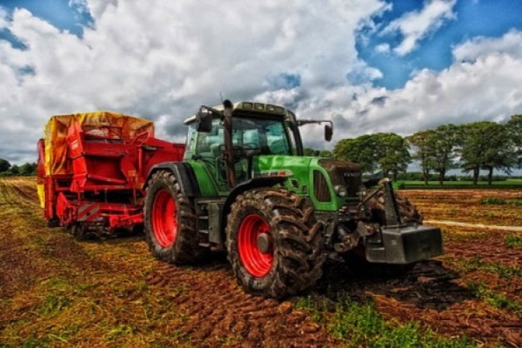 Tarımsal destek ödemesi çiftçilerin hesabına aktarılıyor