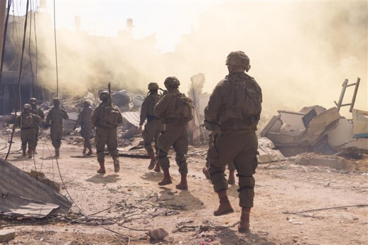 IDF: Tulkarm'da aranan kişilerin bulunduğu bir daireye saldırı düzenlendi