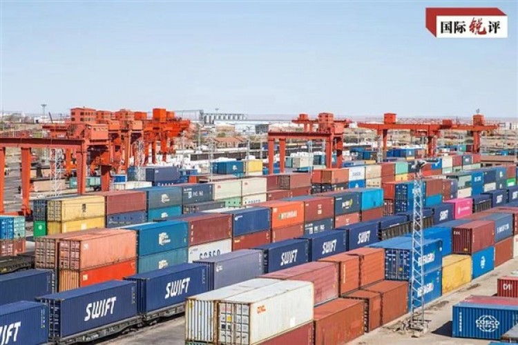 Xinjiang'ın dış ticareti yılın ilk yarısında yüzde 48,4 arttı