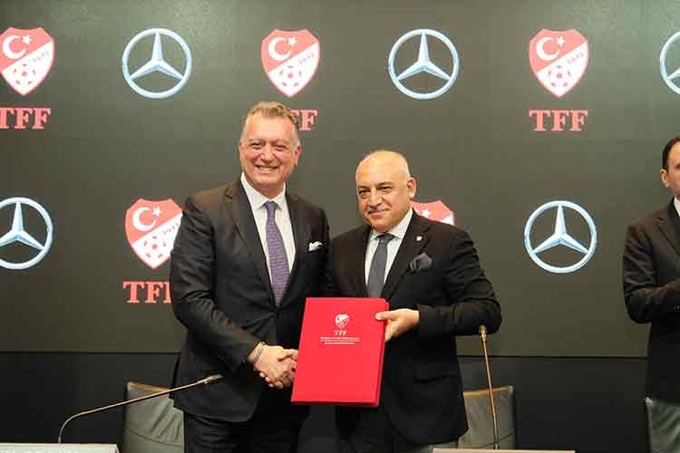 Mercedes-Benz, Türk Futboluna Desteğini Artırıyor