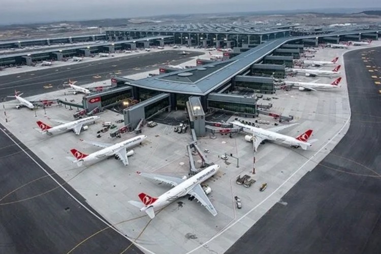 İstanbul Havalimanı'nda aynı anda 3 uçak inip kalkabilecek