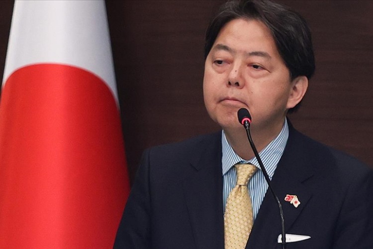 Japonya, dış temsilciliklerinde 8 bin personel istihdam edecek