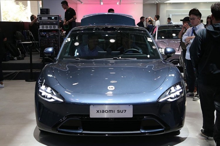 Avrupa otomobil üreticileri Çin'e ek gümrük vergilerini destekledi