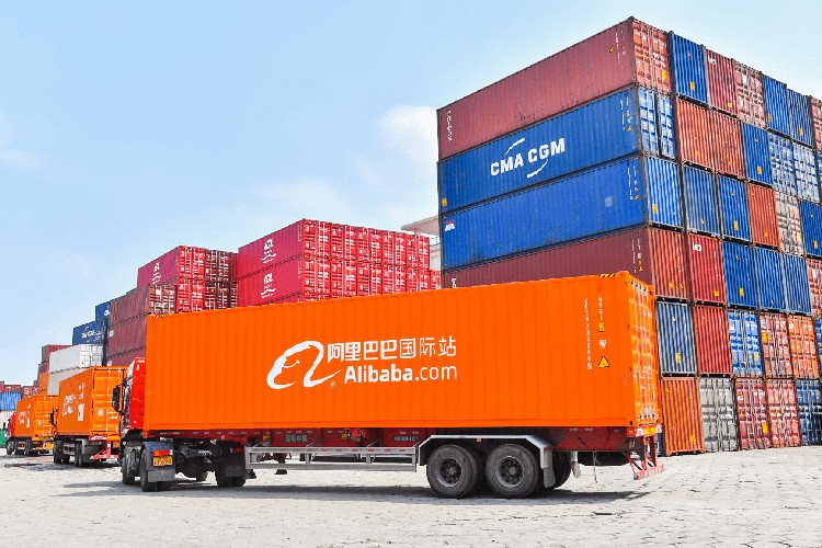 Alibaba'nın Küresel Ticaretin Zirvesine Uzanan Yolculuğu