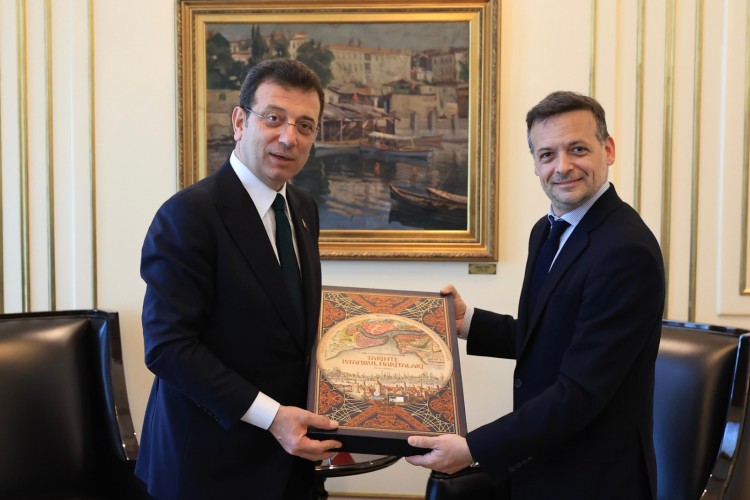 Atine belediye başkanından İmamoğlu'na tebrik ziyareti