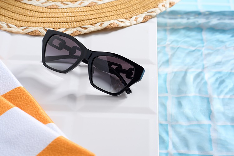Plaj Modasına Yön Veren Güneş Gözlükleri Atasun Optik'te