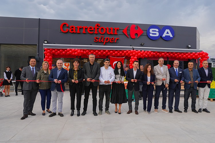 CarrefourSA 1000. mağazasını açtı