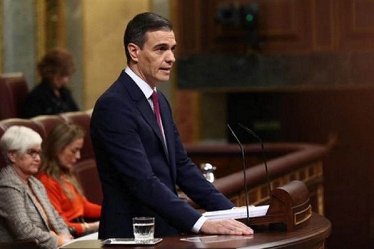 İspanya Başkanı Sanchez ile Katar Emiri telefonda görüştü