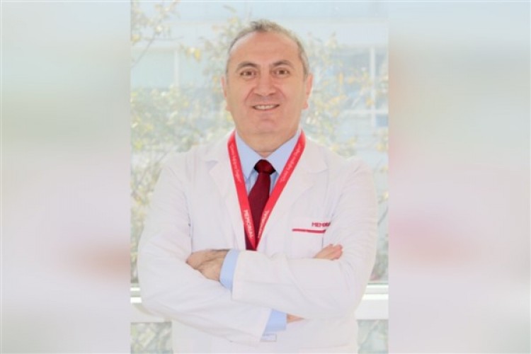 Gözde sinek uçuşmasının 3 nedenine dikkat