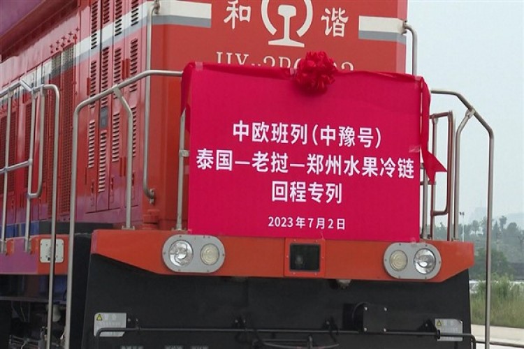 Çin-Avrupa yük trenleri 2023'te 1 milyon 900 bin TEU mal taşıdı