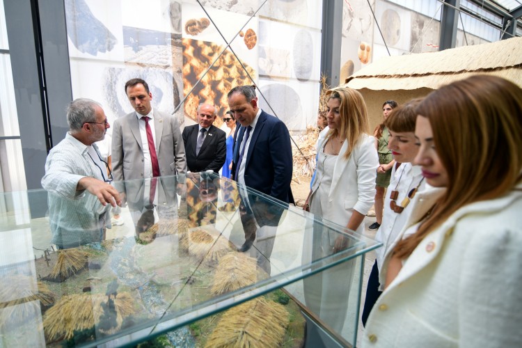 Lefkoşa Belediye Başkanı Harmancı'dan Bornova'ya ziyaret