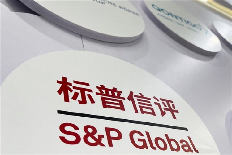 SP Çin'in kredi notunu durağan olarak teyit etti