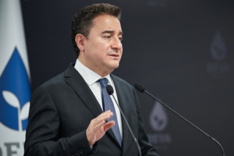 Babacan: "Her kademede gençlerle birlikte yürümeye devam edeceğiz"