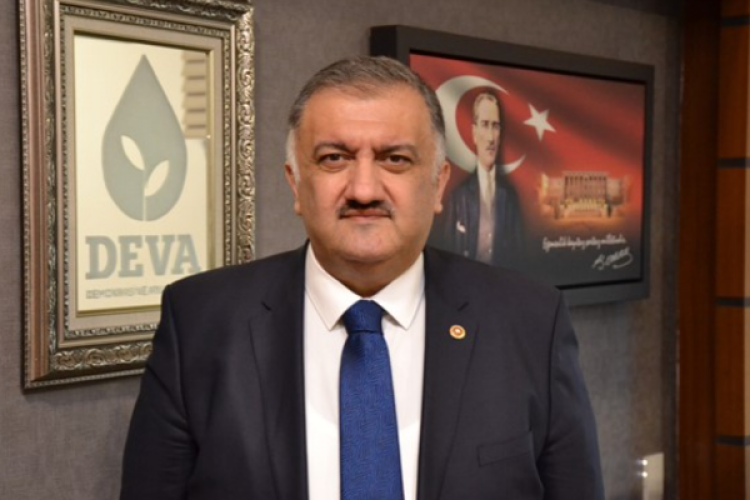 Karal: Çiftçi can çekişirken, üretici kan ağlarken nasıl oluyor da tarım sektörü büyüyor