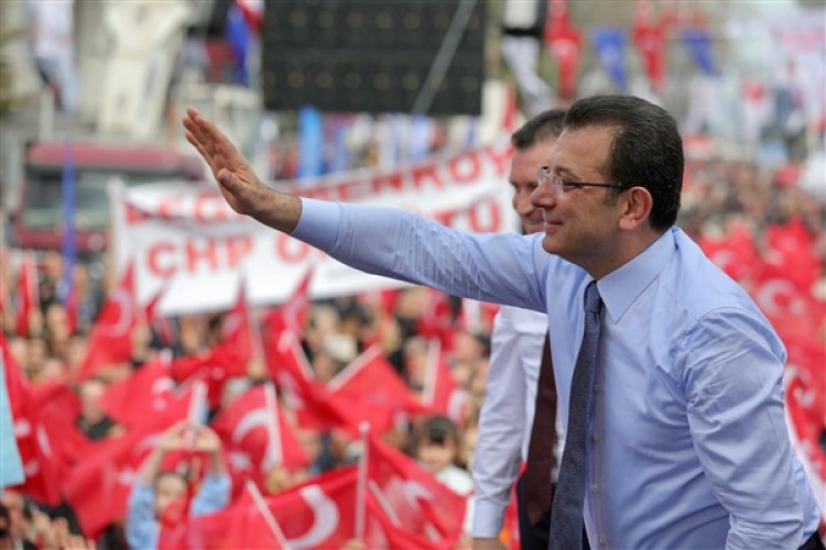 İmamoğlu: "Bu şehre en güzel hizmeti biz taşıdık"