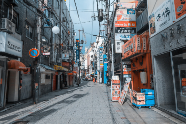 Kishida: "Yaşamın yeniden inşası çabalarını eşzamanlı olarak sürdürüyoruz"