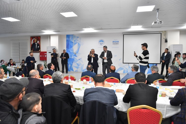 Başkan Büyükkılıç, Develi'de vatandaşlarla buluştu