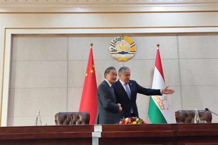 Çin-Tackistan iş birliğinin öncelikli alanları belirlendi