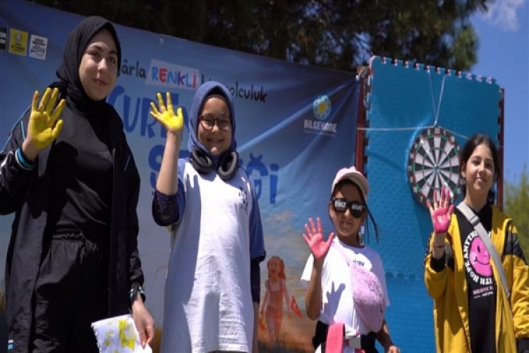 Konya Büyükşehir Belediyesi Bilgehane öğrencileri 23 Nisan'ı kutladı