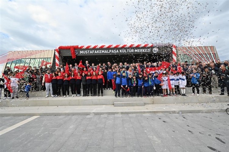 Bursa'da kültür, sanat ve spor tek merkezde buluştu