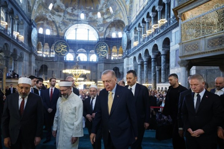 Cumhurbaşkanı Erdoğan, cuma namazını Ayasofya-i Kebir Cami-i Şerifi'nde kıldı