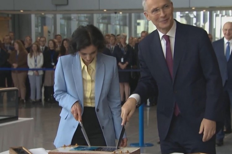 NATO 75. yıldönümünü kutladı