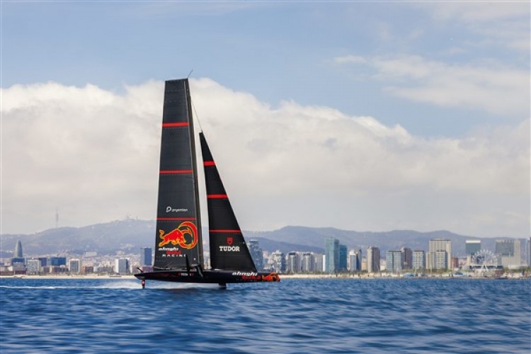 37. America's Cup'ta Alinghi Red Bull Racing'in resmi sponsoru belli oldu
