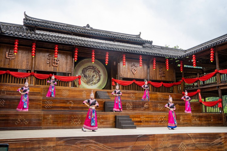 Xi'den Jingning She Özerk İlçesi sakinlerinin mektubuna yanıt