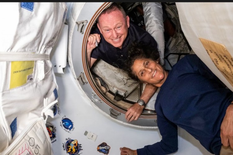 Boeing'in Starliner'daki NASA astronotları Ağustos ayına kadar uzayda mahsur kalabilir