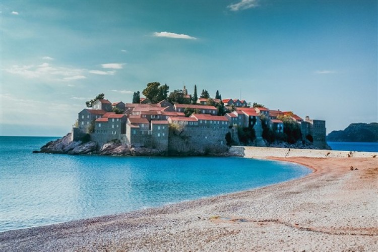 Ukrayna Dışişleri Bakanlığı, Karadağ'ın Devlet Günü'nü kutladı