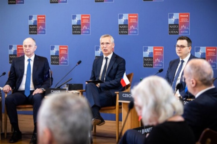 NATO Dışişleri Bakanları, Çekya'da