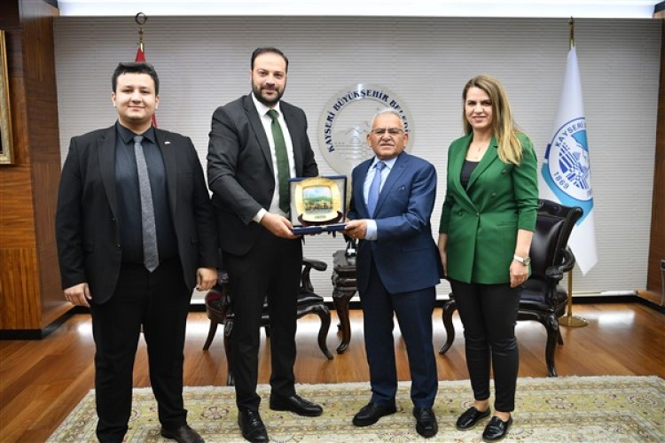 Başkan Büyükkılıç'a 'hayırlı olsun' ziyaretleri devam ediyor