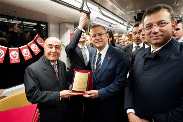 İmamoğlu "Türkiye tarihinin en büyük metro atılımını biz gerçekleştirdik"