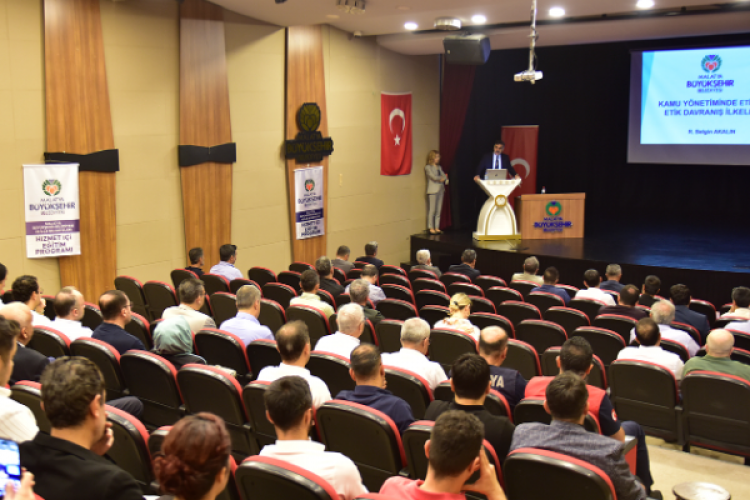 Malatya'da 'Kamu Yönetiminde Etik ve Etik Davranış İlkeleri' eğitimi düzenlendi