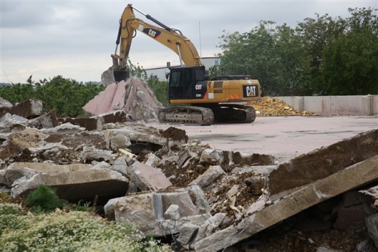 Nilüfer'de kaçak yapılarla mücadele sürüyor