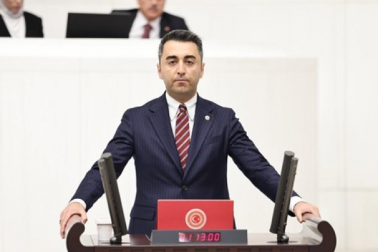 DEVA Partili Avşar, Bakan Uraloğlu'na Çorlu tren kazasında verilen mahkeme kararını sordu