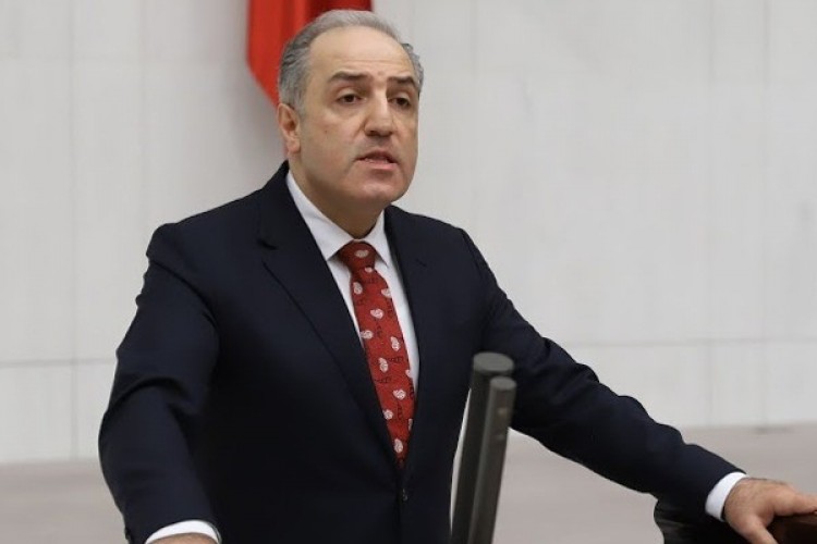 Yeneroğlu: Anayasa Mahkemesi'nin icra ettiği görev son derece hayatidir