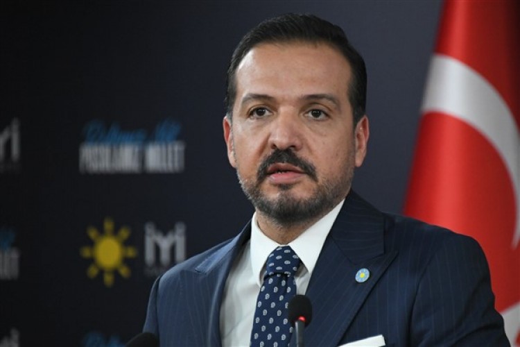 İYİ Partili Zorlu, TBMM'ye öğretmenlere ilişkin soru önergesi verdi