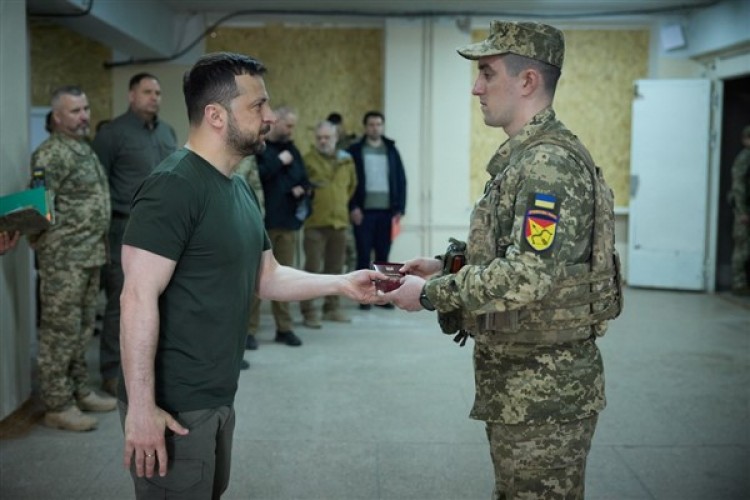 Zelenski, Kharkiv operasyonel birlik grubunun sorumluluk alanındaki durumu inceledi