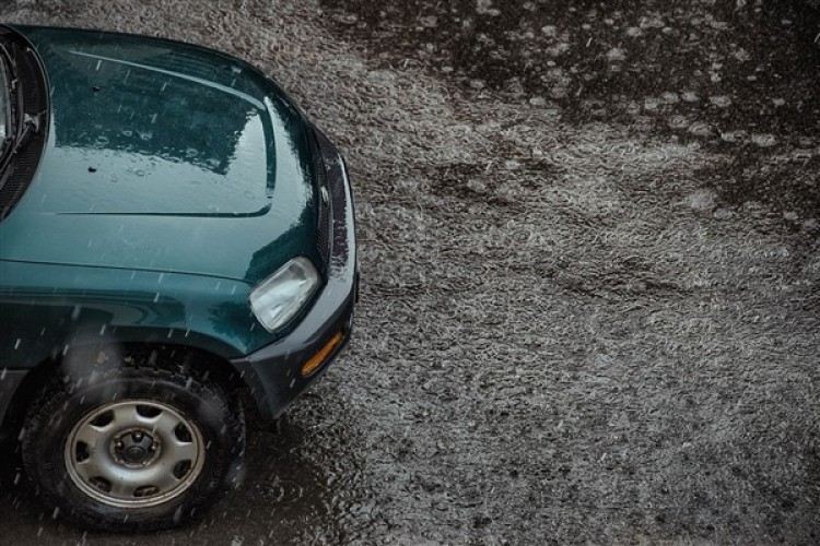 İstanbul, Kocaeli ve Yalova çevreleri için gök gürültülü sağanak yağış uyarısı
