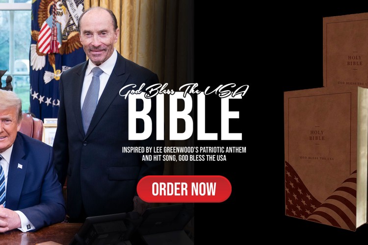 Trump'ın tanıtımını yaptığı özel "Tanrı ABD'yi Korusun" İnciller 60 dolara satılıyor